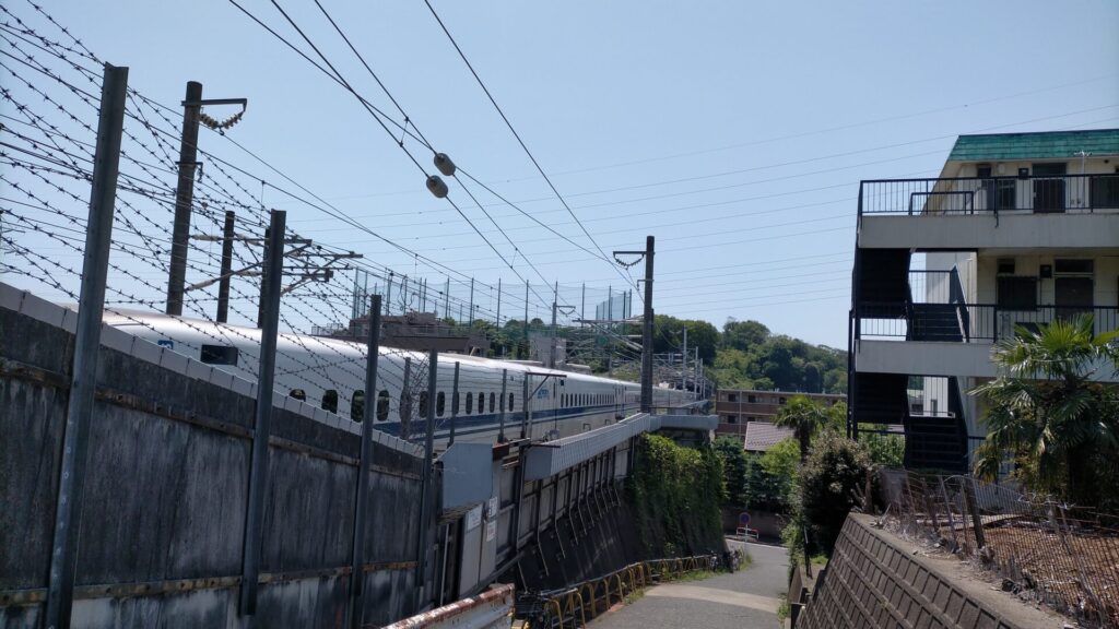 新幹線横からの写真